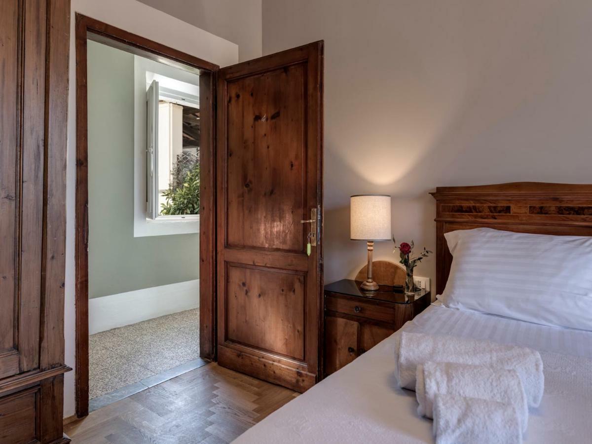 Bed and Breakfast Tenuta Di Capezzana Seano Exterior foto